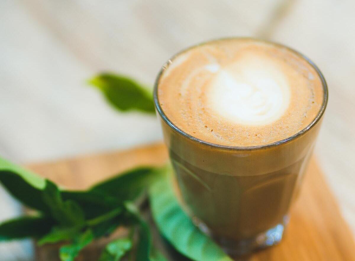 Ontdek de 6 voordelen van bulletproof koffie in de morgen!